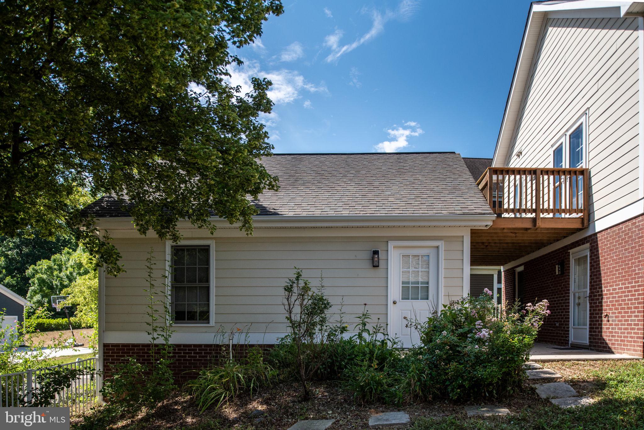 LADYSMITH VILLAGE - Residential