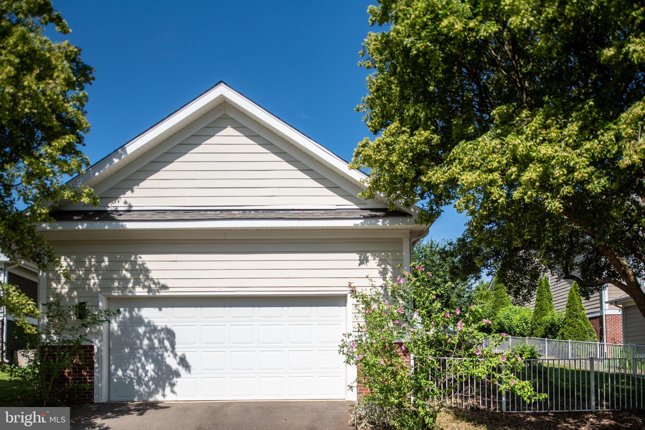 LADYSMITH VILLAGE - Residential