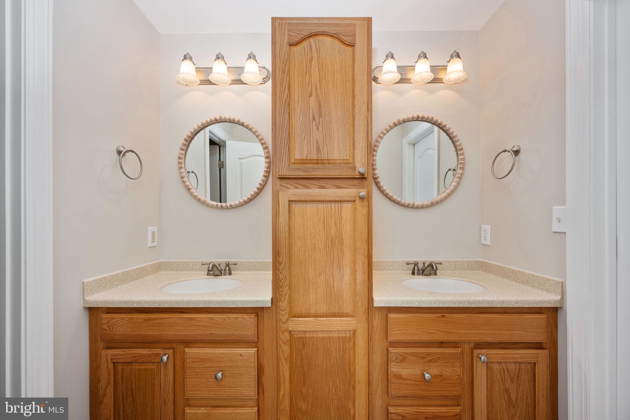 LADYSMITH VILLAGE - Residential