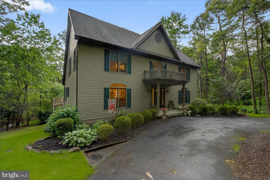 Photo of 575 Whitehall Road, REINHOLDS, PA 17569 (MLS # PALA2074006)