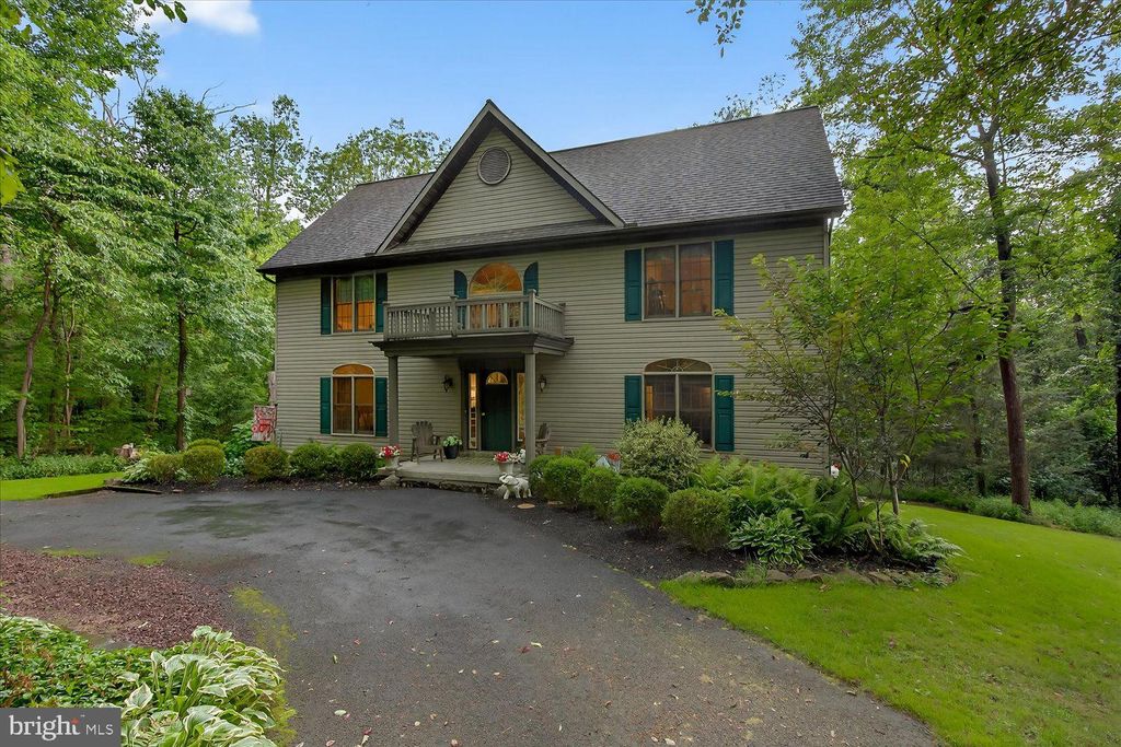 Photo of 575 Whitehall Road, REINHOLDS, PA 17569 (MLS # PALA2074006)