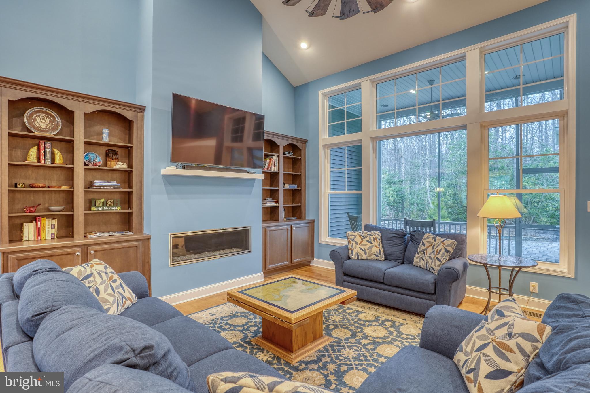 TIDEWATER LANDING - Residential