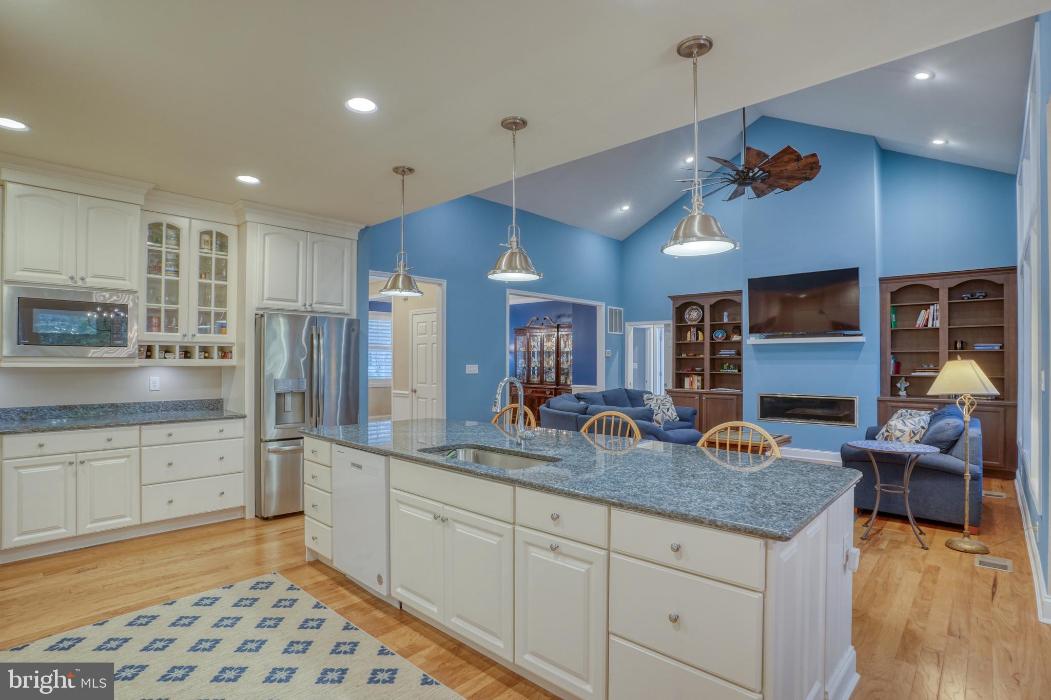 TIDEWATER LANDING - Residential