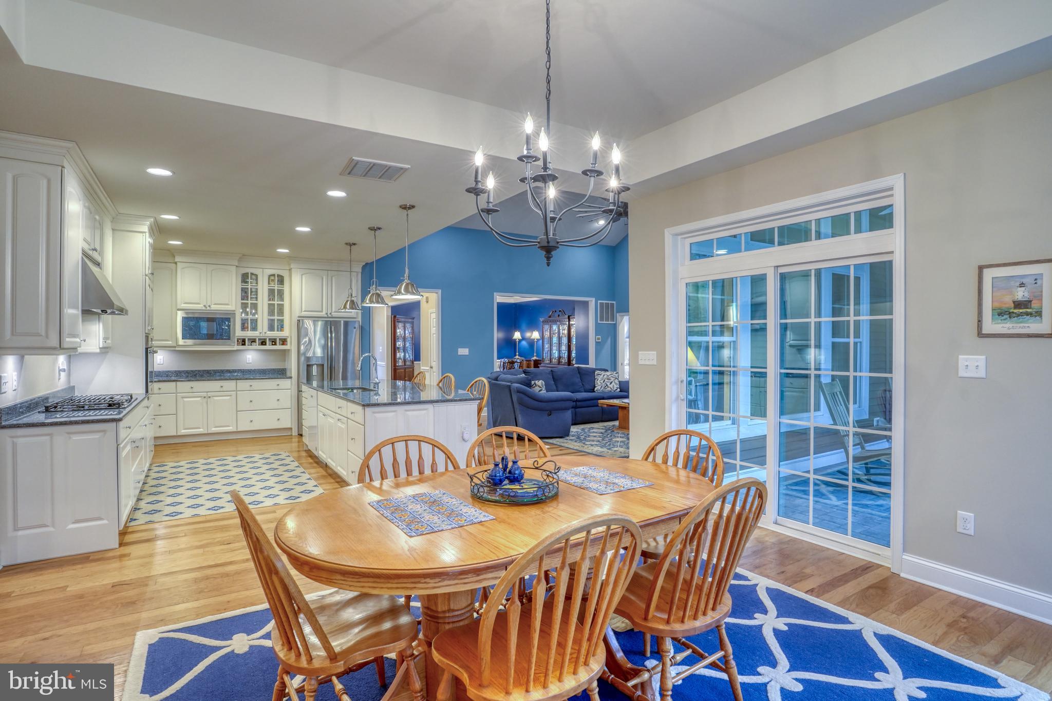 TIDEWATER LANDING - Residential