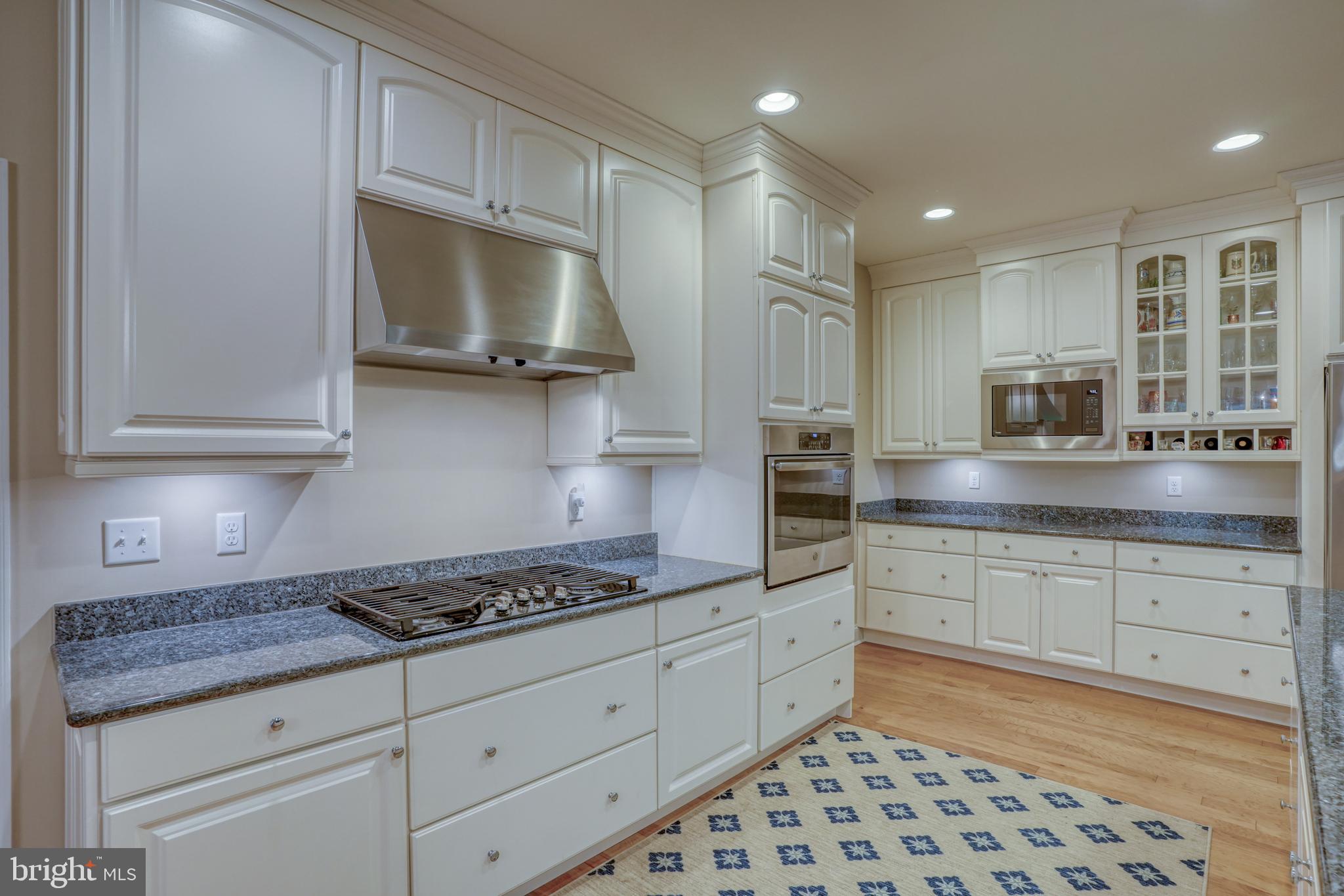 TIDEWATER LANDING - Residential