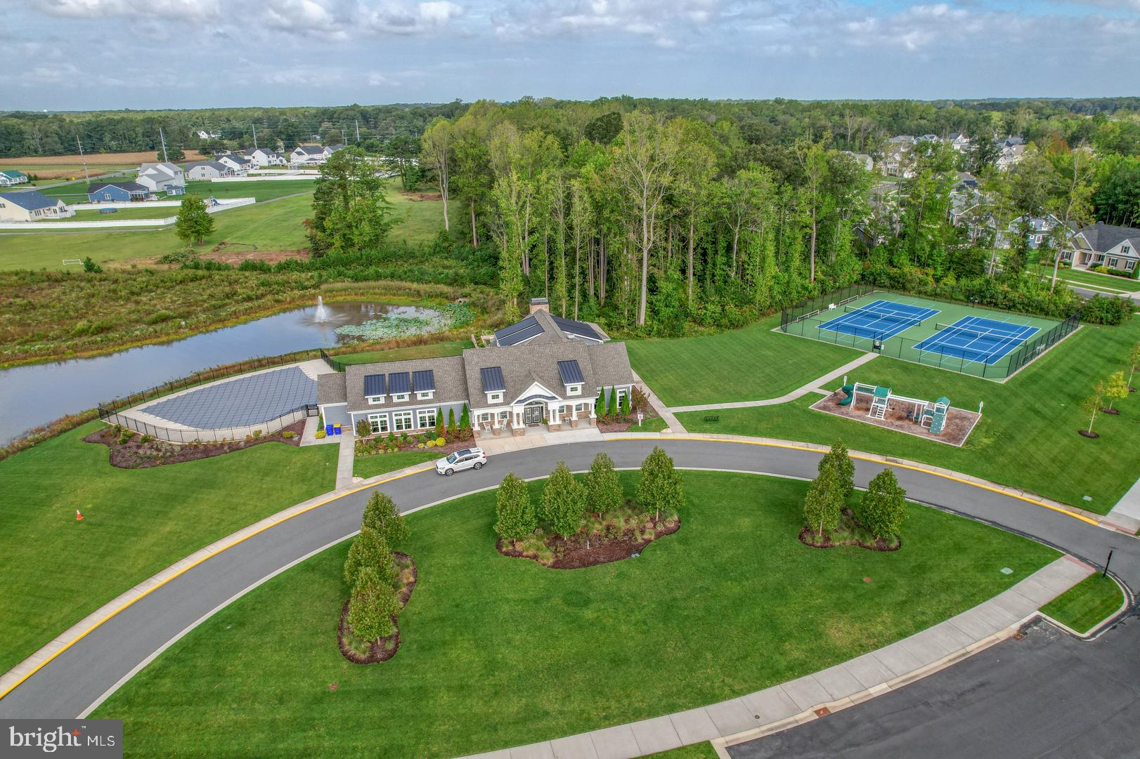 TIDEWATER LANDING - Residential