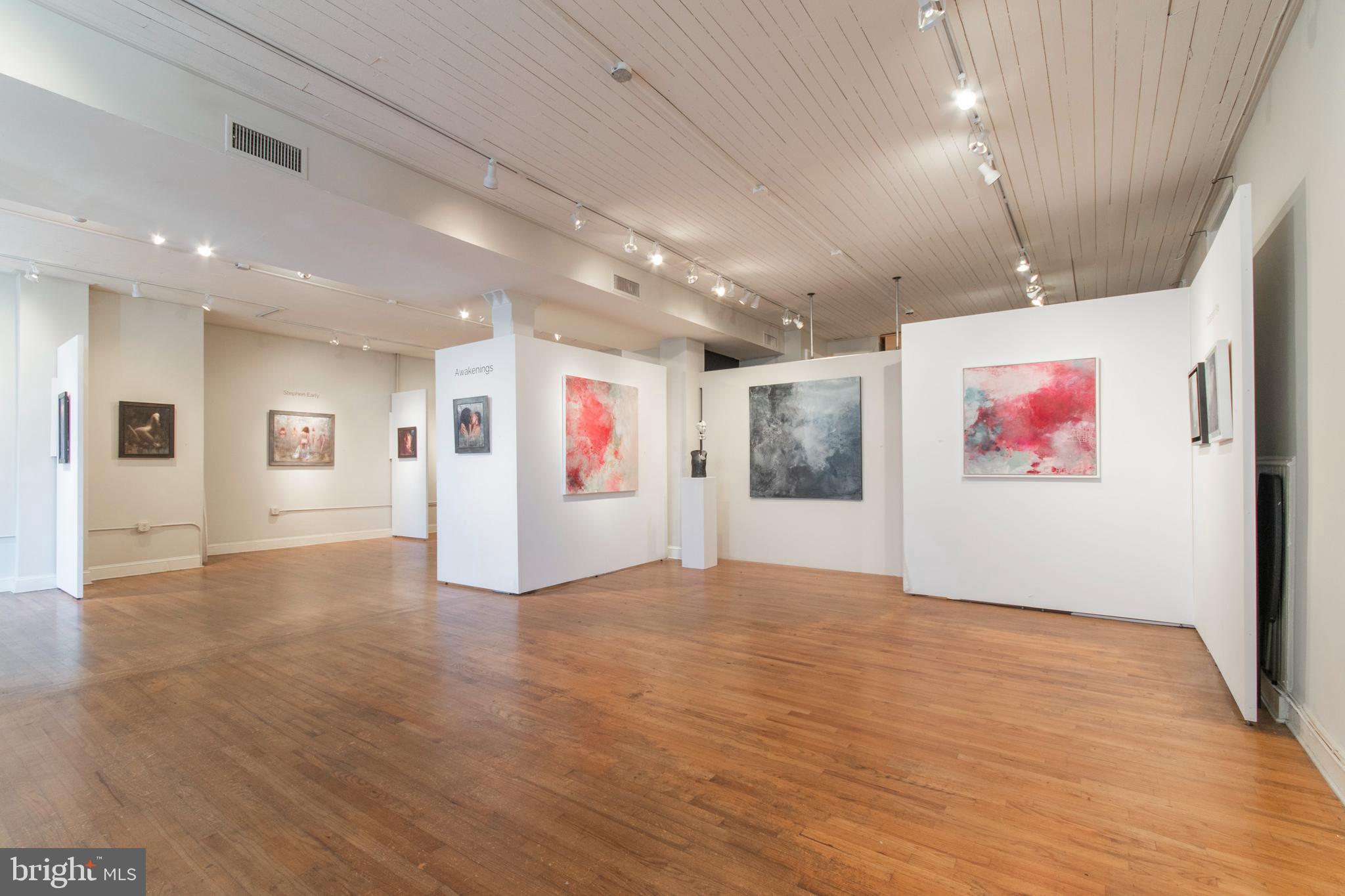 OLD CITY - Residential Income