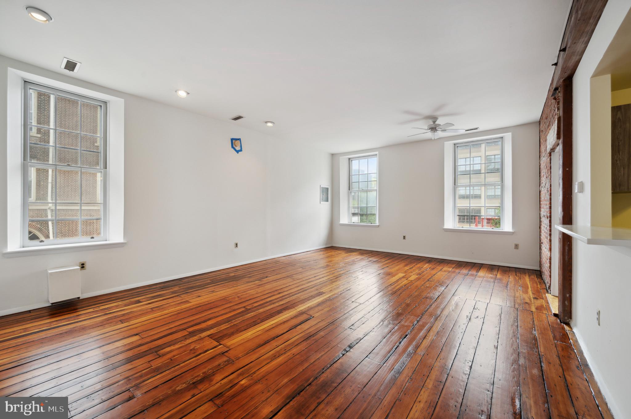 OLD CITY - Residential Income