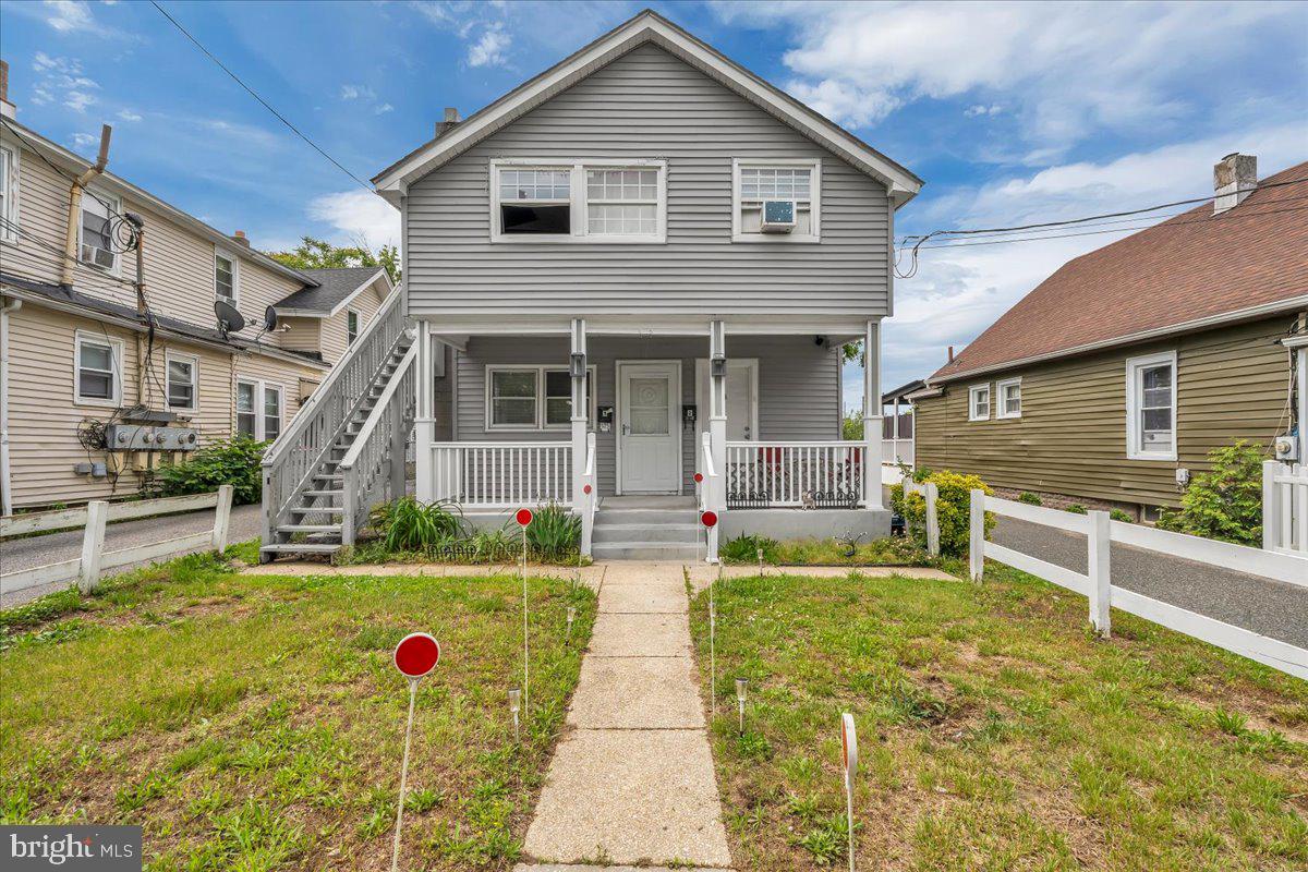 Photo 1 of 33 — 525 E PARK AVENUE, VINELAND, NJ 08360