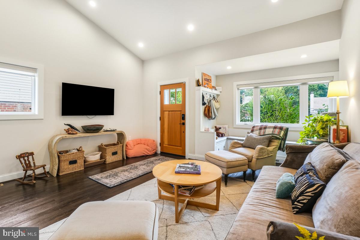 ROSEMARY HILLS - Residential Lease