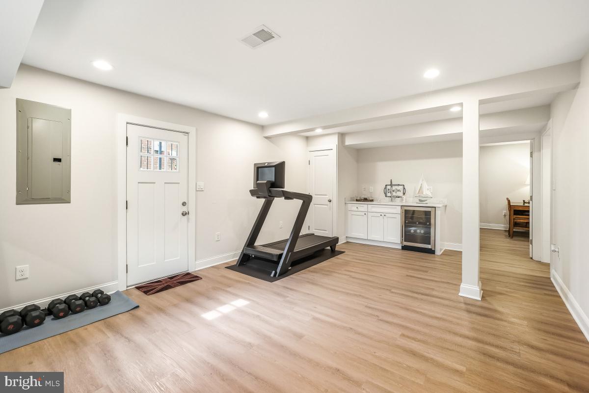 ROSEMARY HILLS - Residential Lease