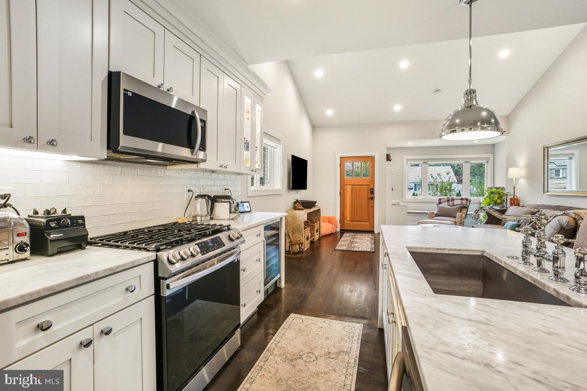 ROSEMARY HILLS - Residential Lease