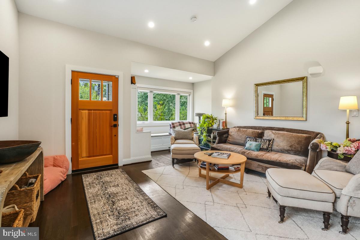 ROSEMARY HILLS - Residential Lease