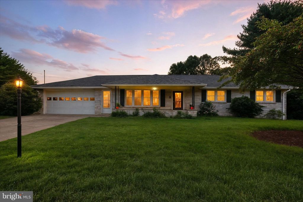 Photo of 5840 - A Old Carlisle Road, DOVER, PA 17315 (MLS # PAYK2091026)