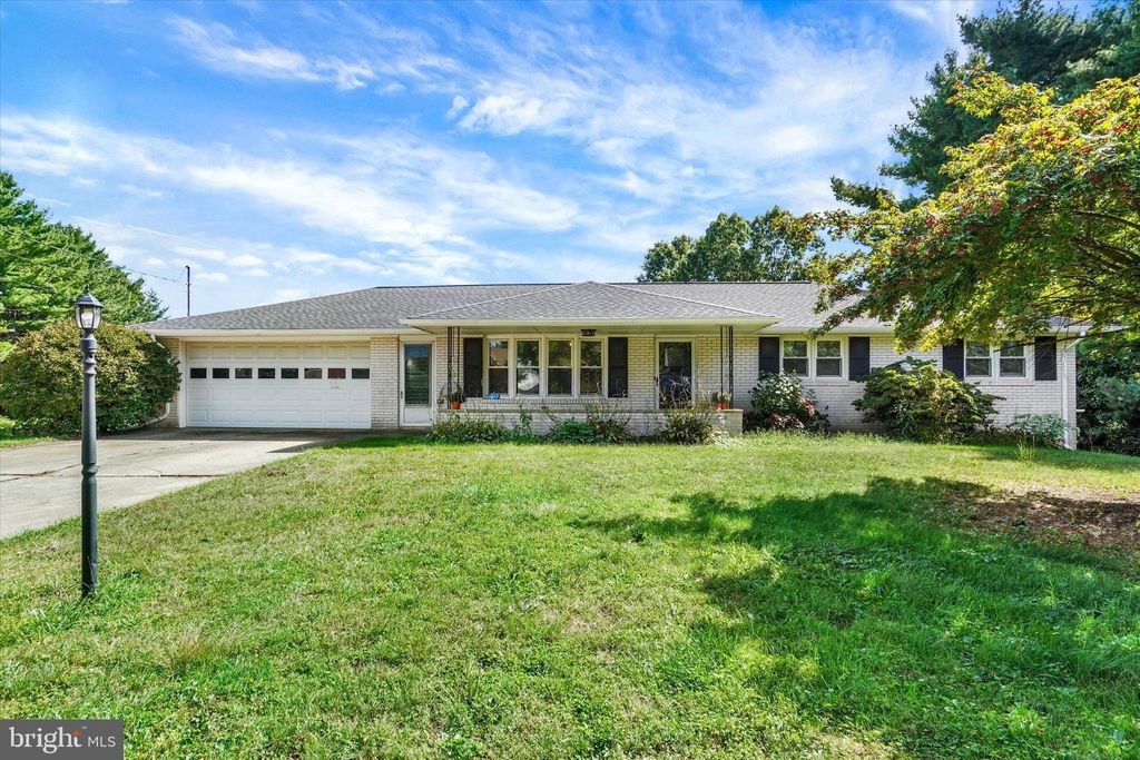 Photo of 5840 - A Old Carlisle Road, DOVER, PA 17315 (MLS # PAYK2091026)
