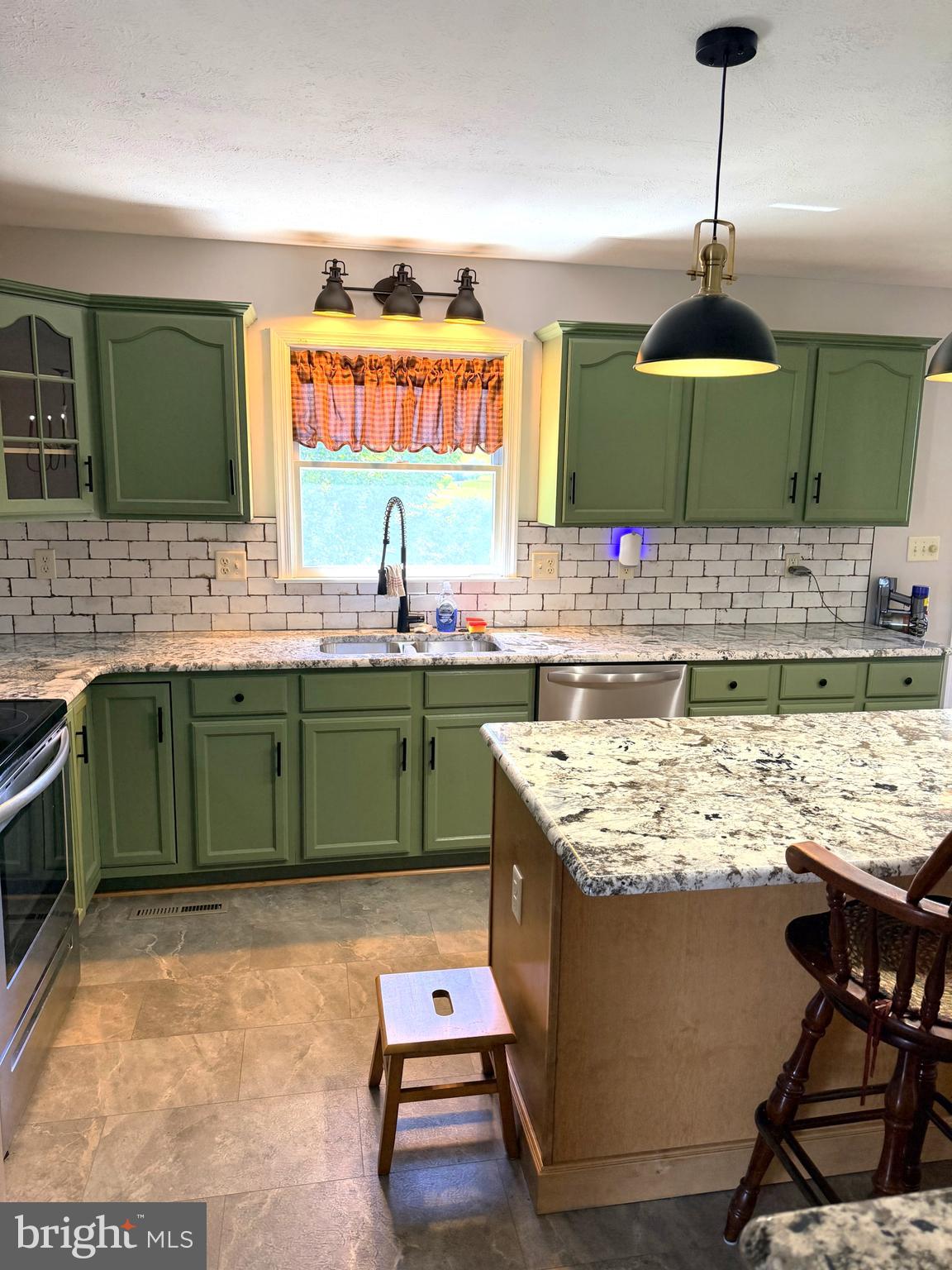 50 TEABERRY LANE
