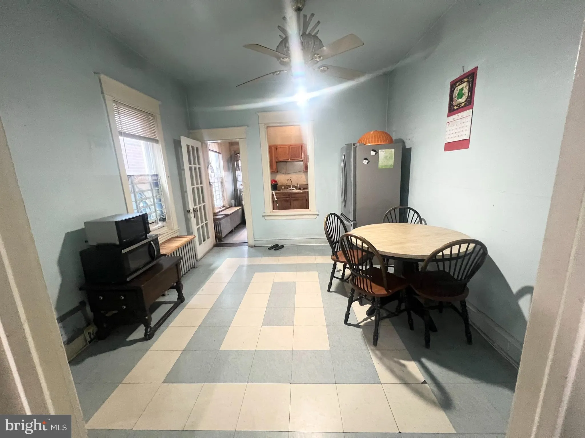 Philadelphia, Pennsylvania 19145, United States, 3 Bedrooms Bedrooms, ,1 BathroomBathrooms,Residential,Contingent,115562