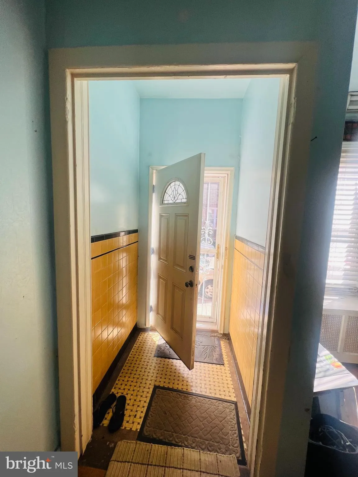 Philadelphia, Pennsylvania 19145, United States, 3 Bedrooms Bedrooms, ,1 BathroomBathrooms,Residential,Contingent,115562