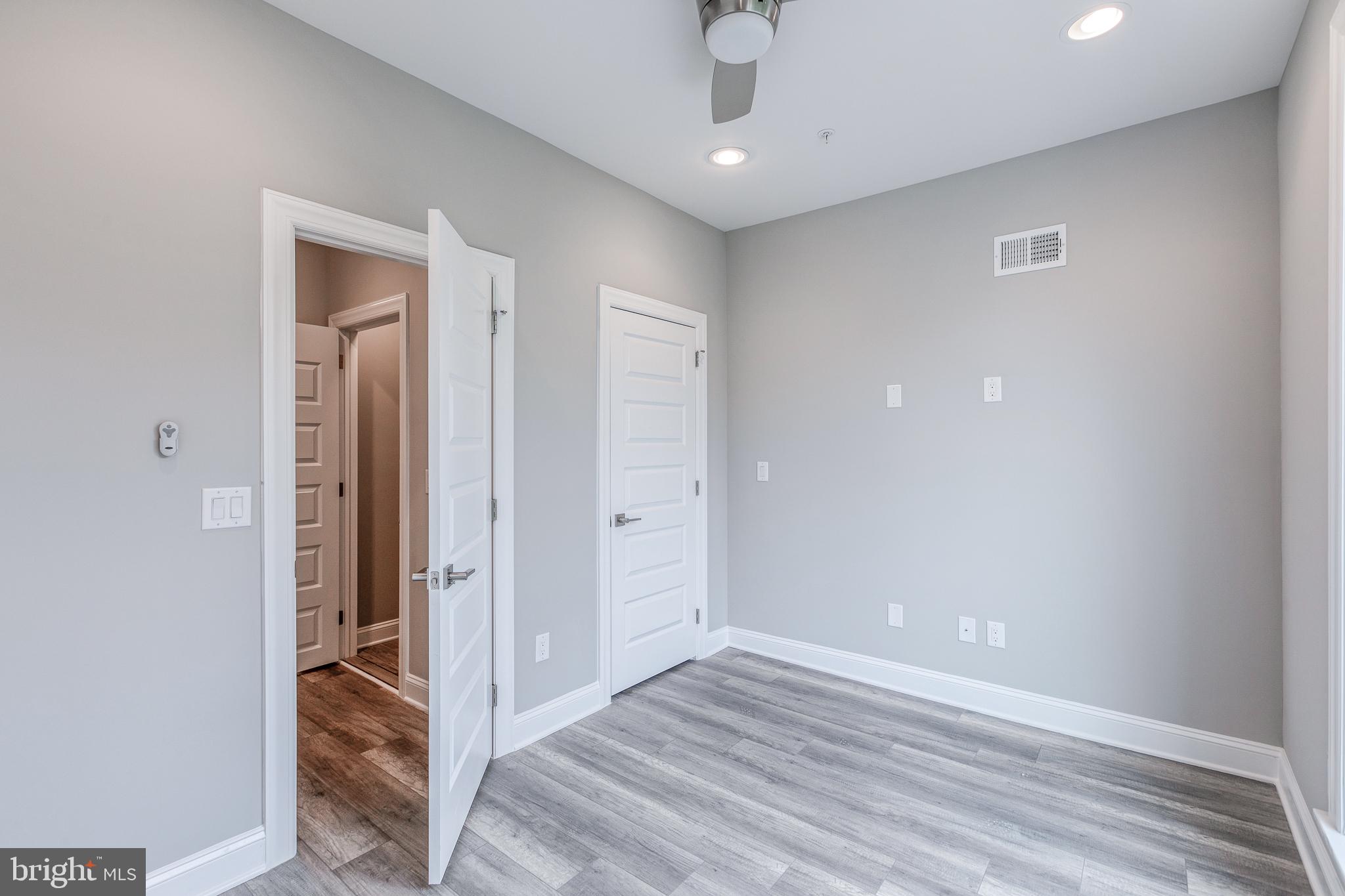 NORRIS SQUARE - Residential