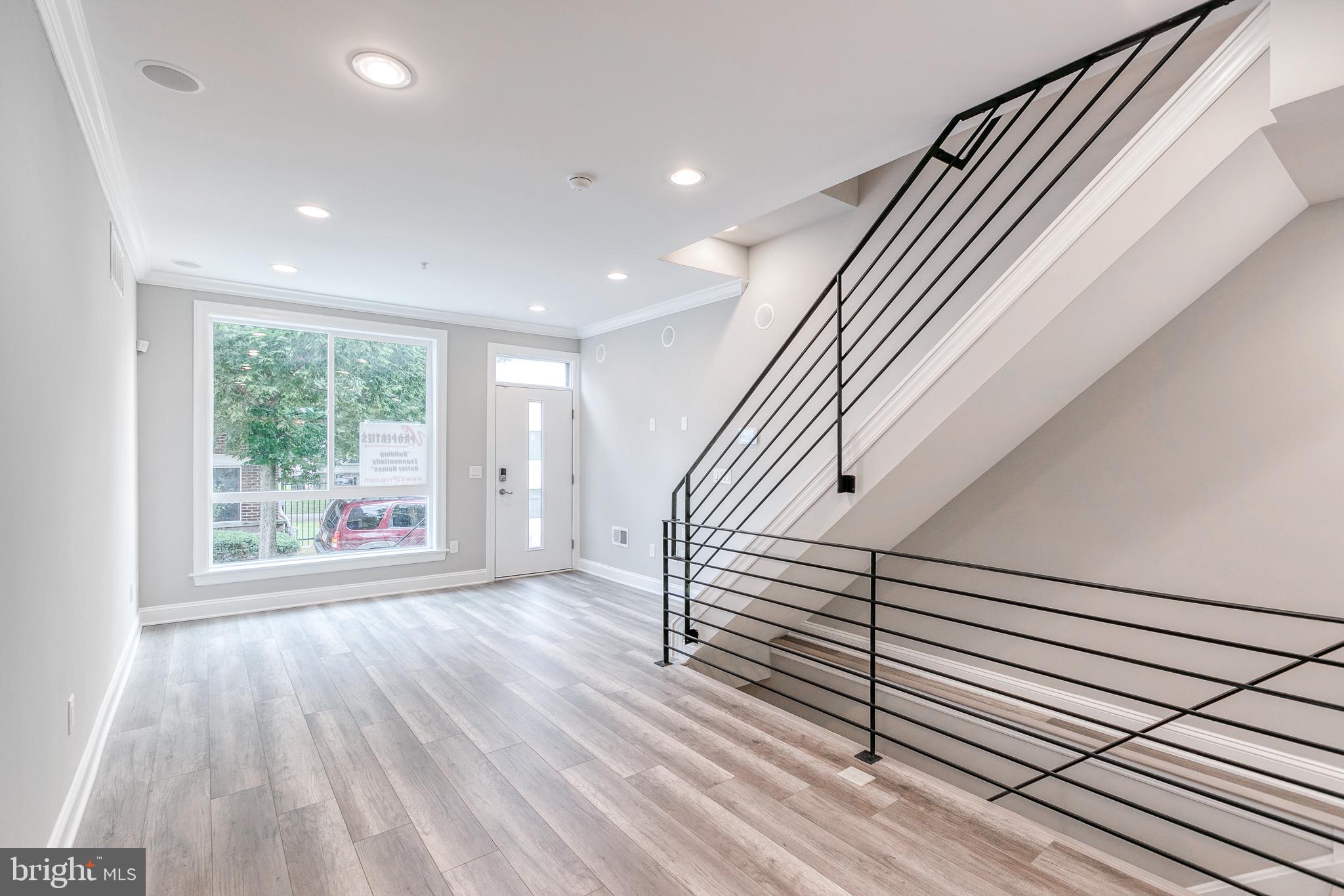 NORRIS SQUARE - Residential