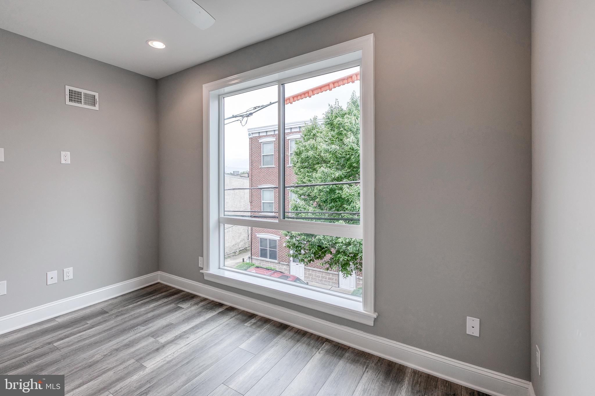 NORRIS SQUARE - Residential