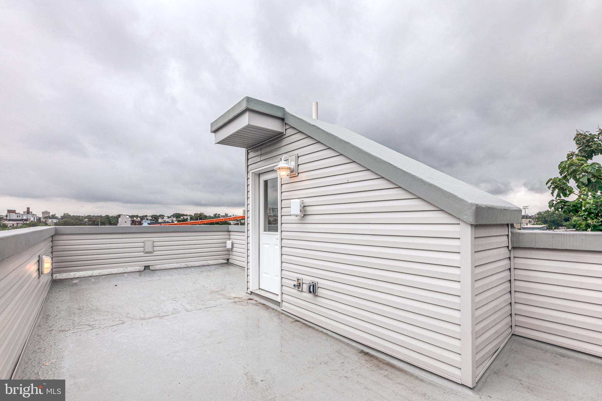 NORRIS SQUARE - Residential