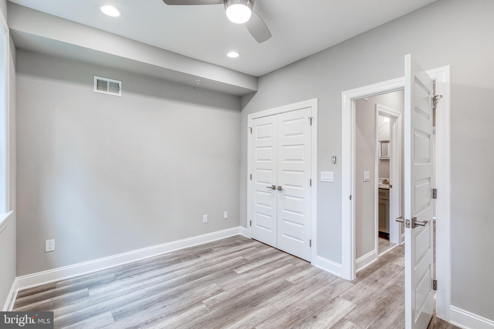 NORRIS SQUARE - Residential
