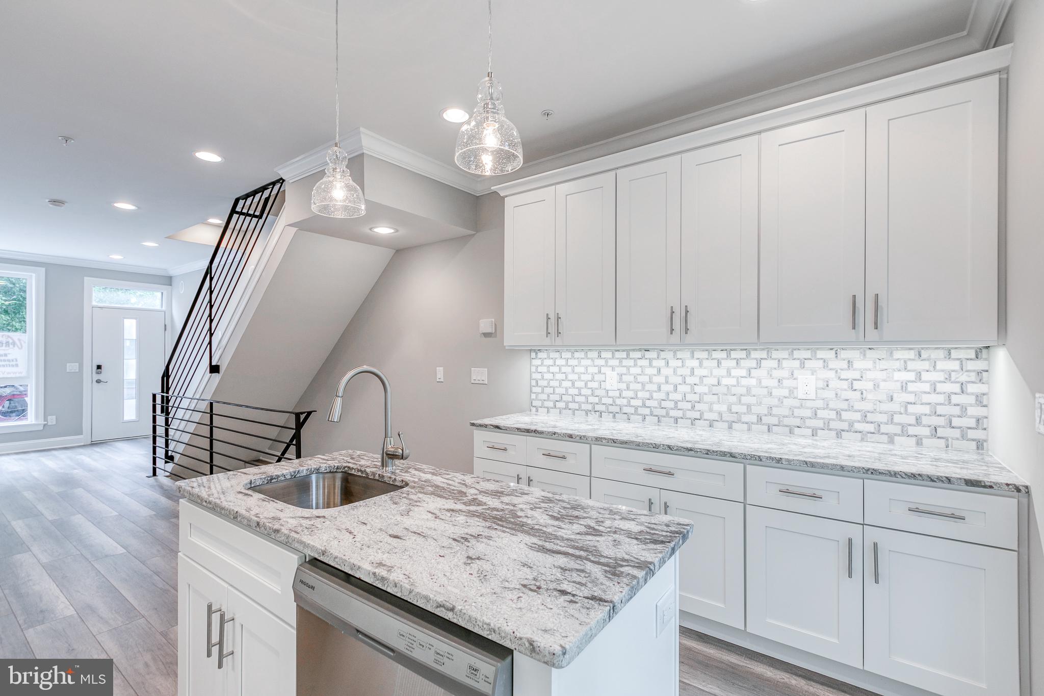 NORRIS SQUARE - Residential