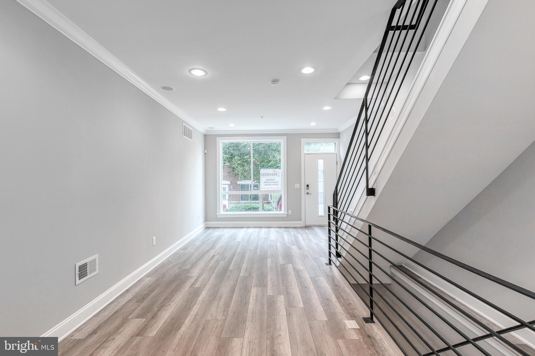 NORRIS SQUARE - Residential