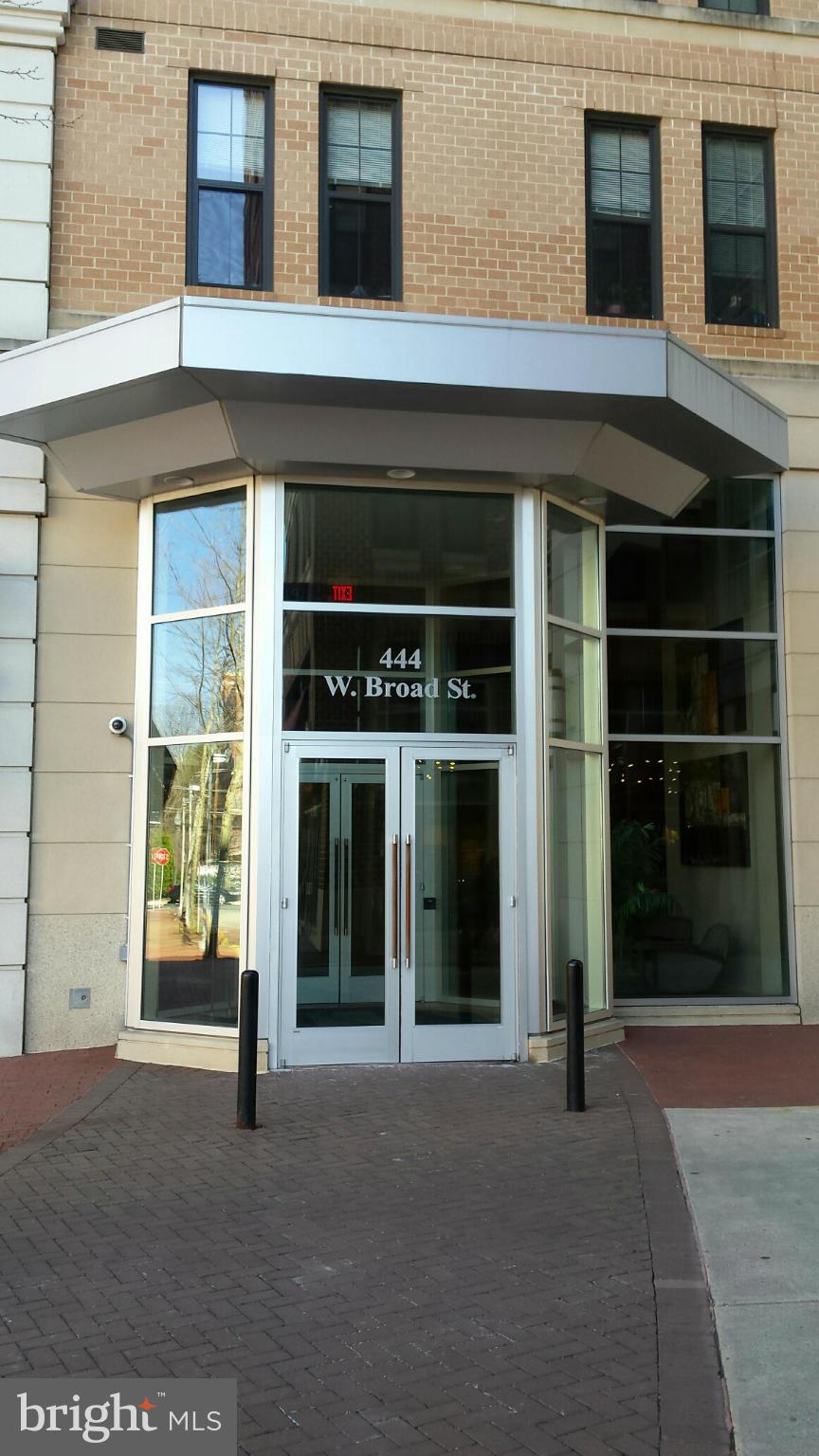 SPECTRUM CONDO - Residential Lease