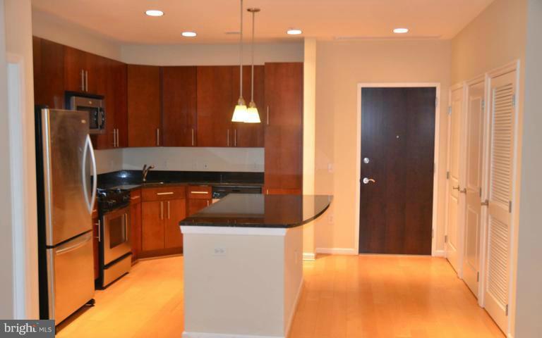 SPECTRUM CONDO - Residential Lease