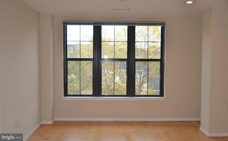 SPECTRUM CONDO - Residential Lease