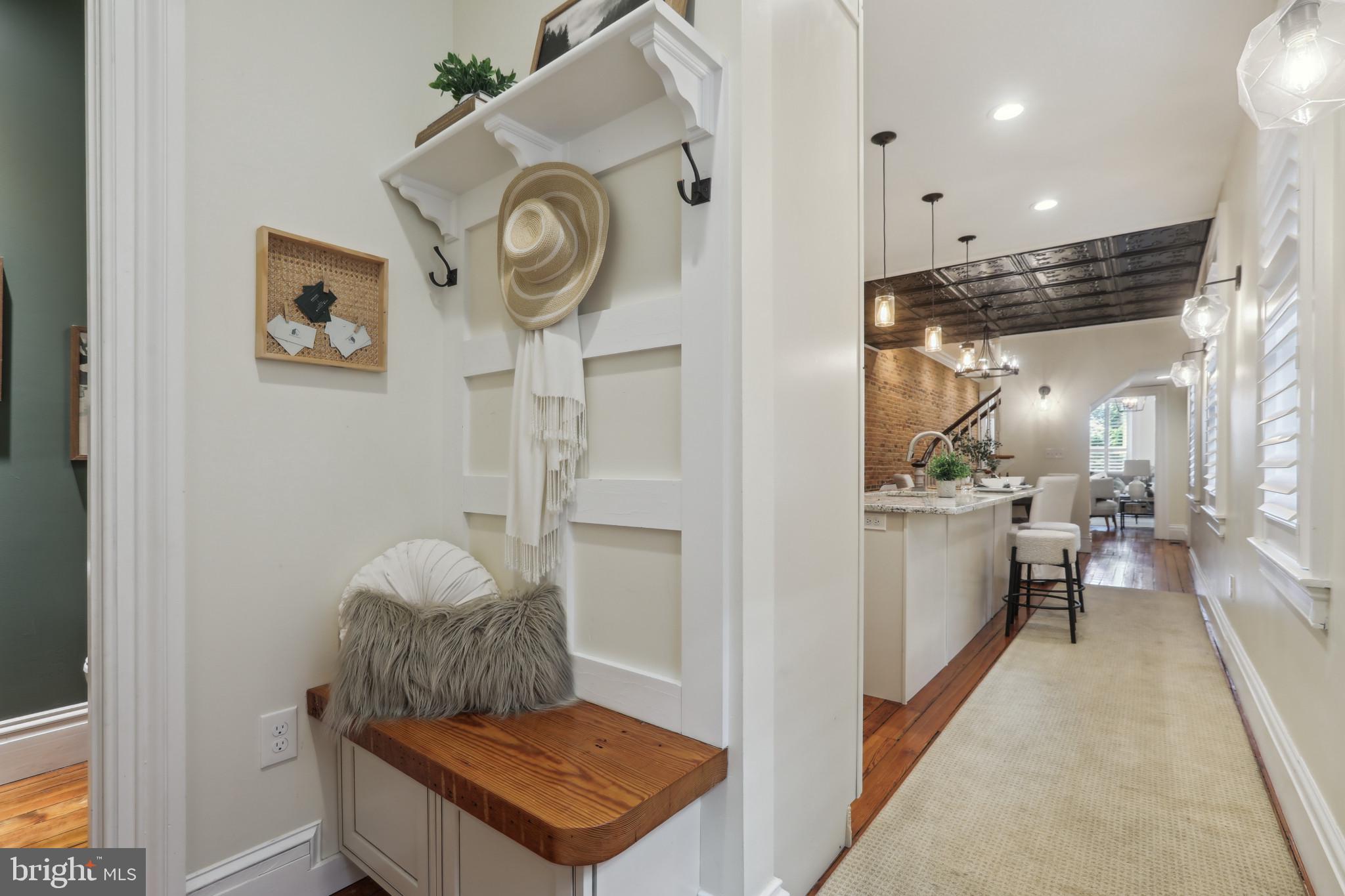 BUTCHERS HILL - Residential