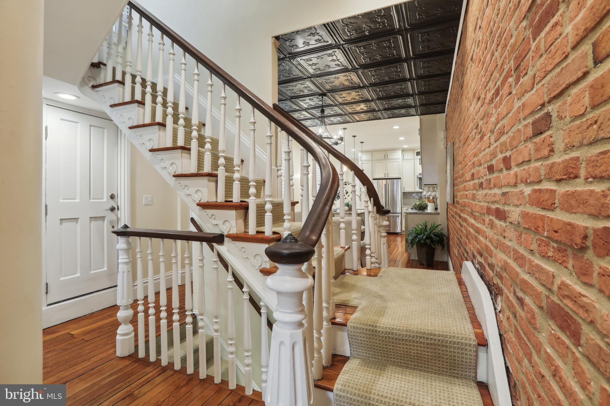 BUTCHERS HILL - Residential