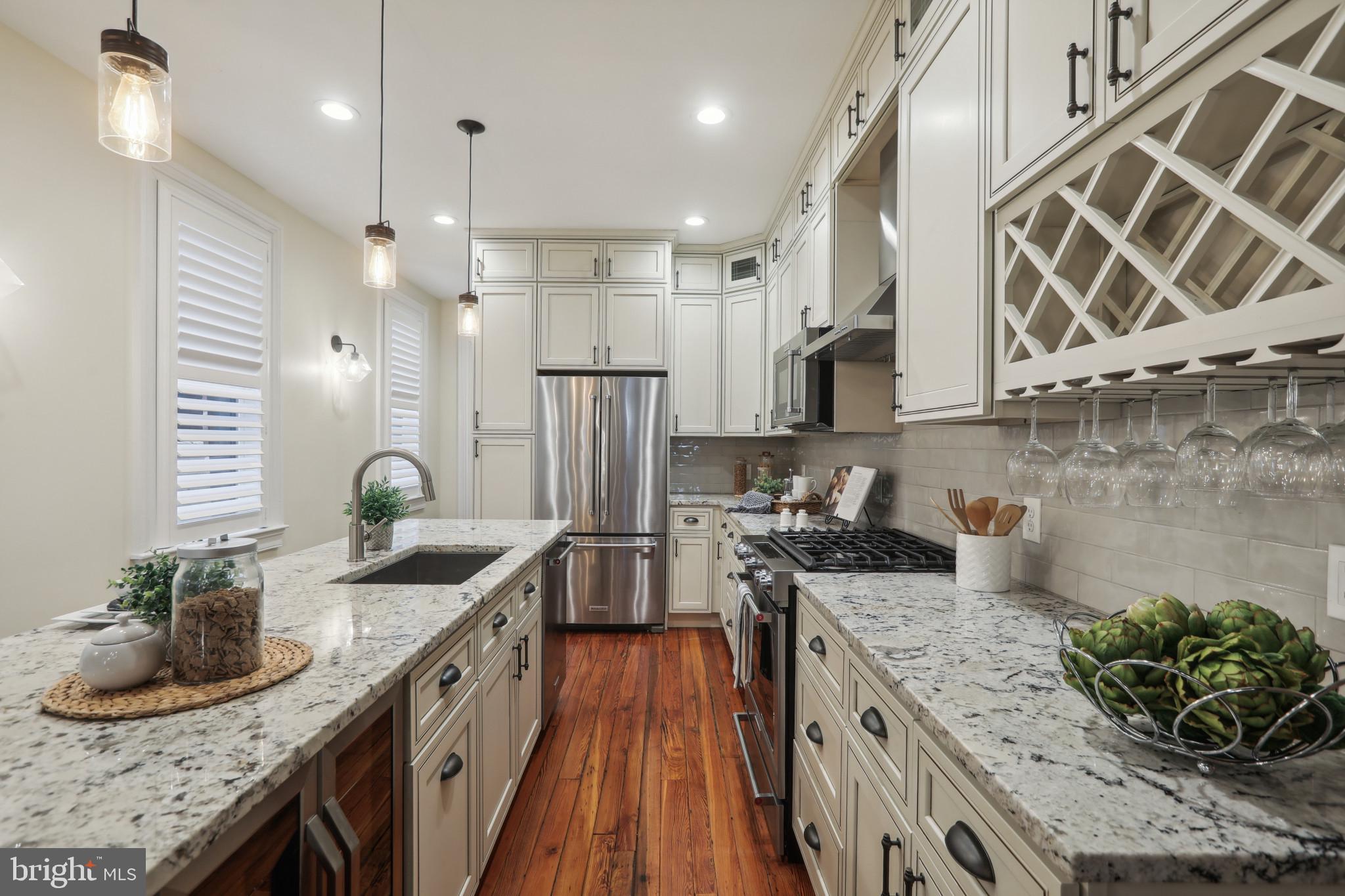 BUTCHERS HILL - Residential