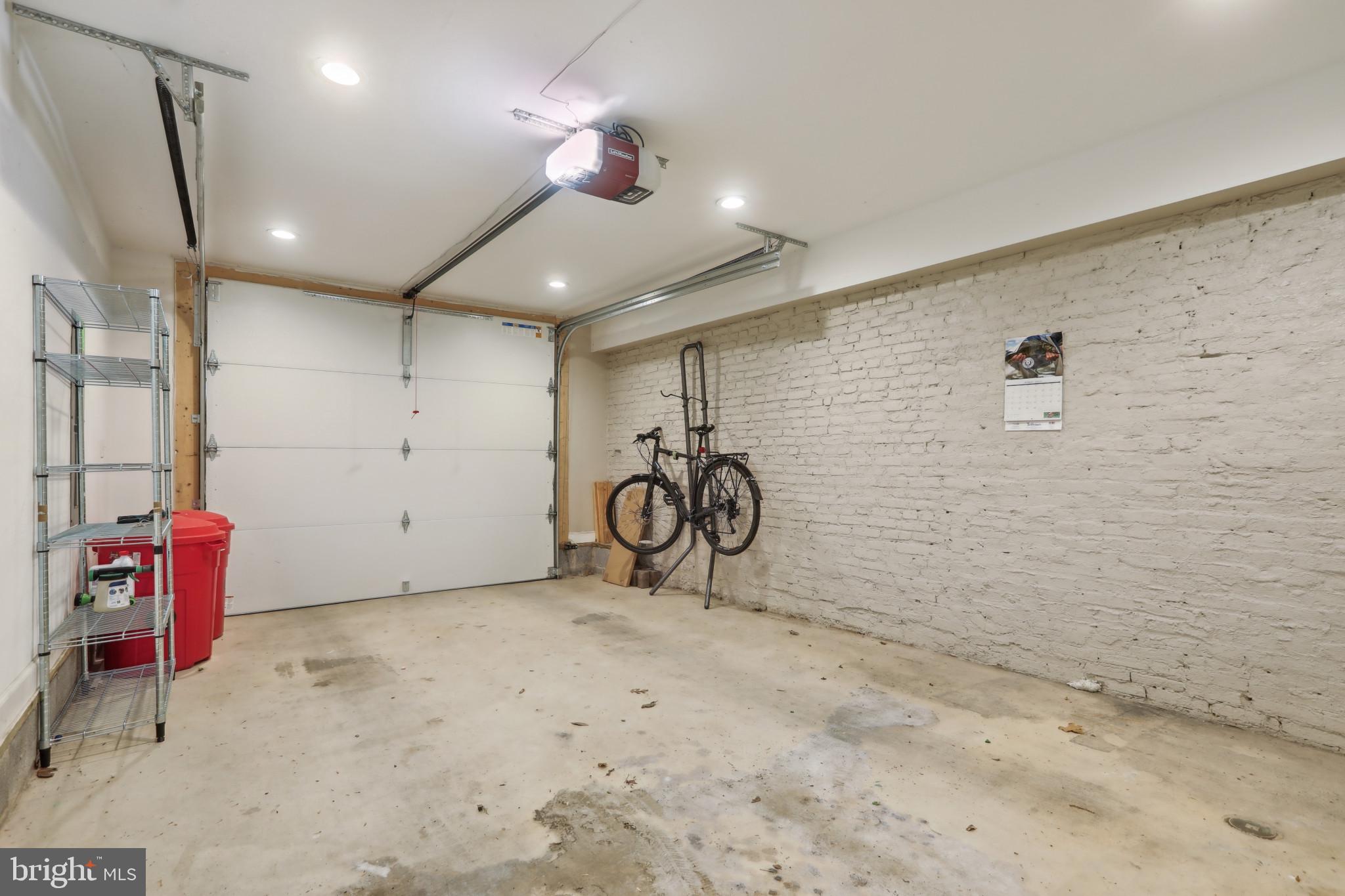 BUTCHERS HILL - Residential