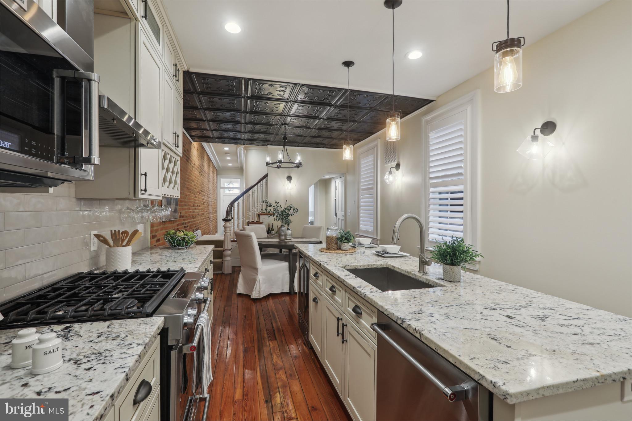 BUTCHERS HILL - Residential