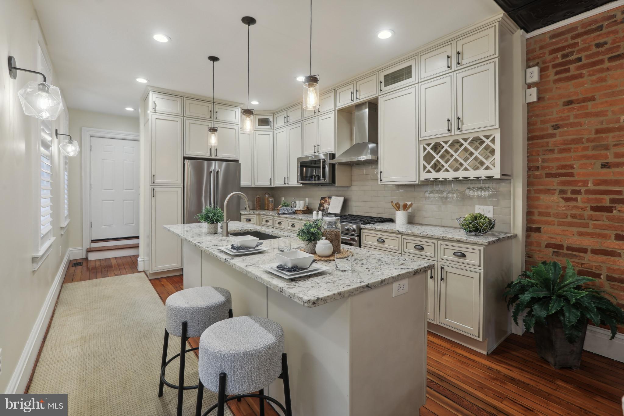 BUTCHERS HILL - Residential