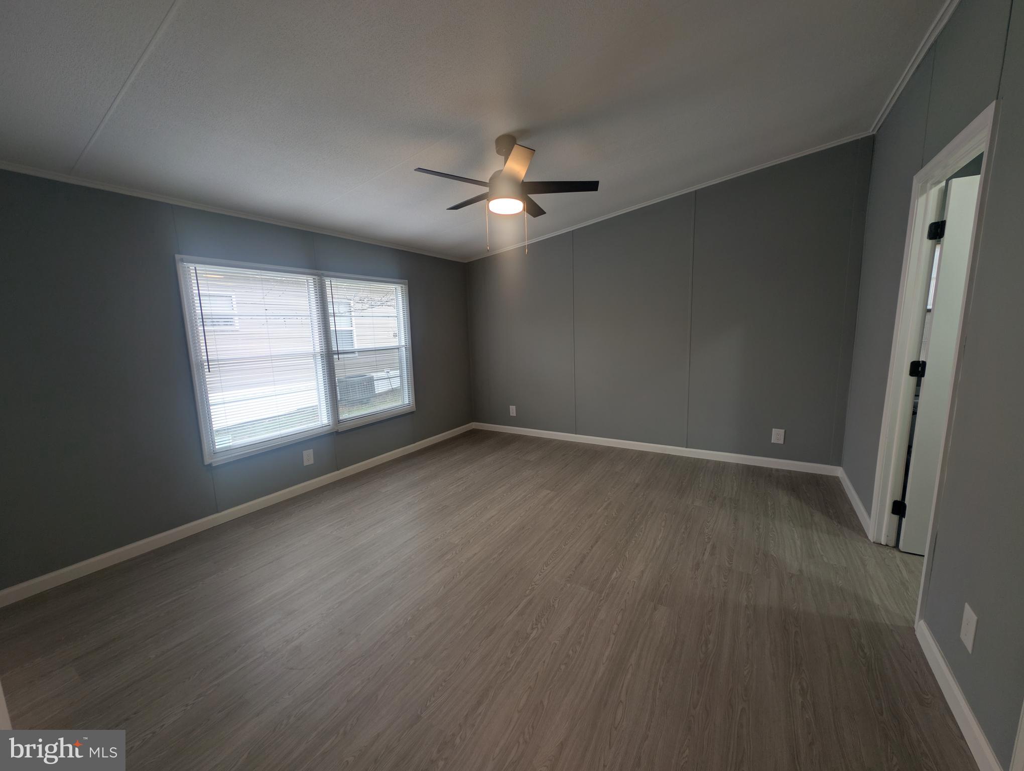 BUSH RIVER MANOR - Residential