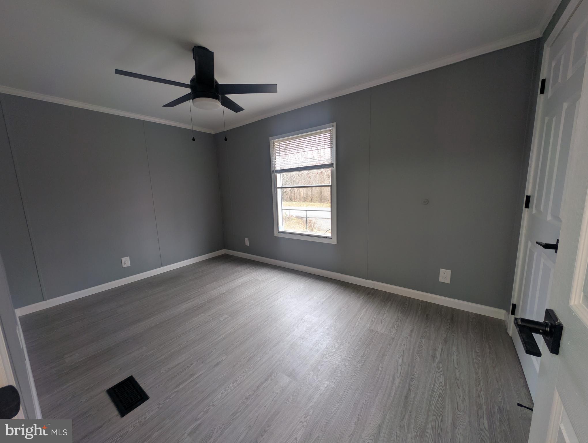 BUSH RIVER MANOR - Residential