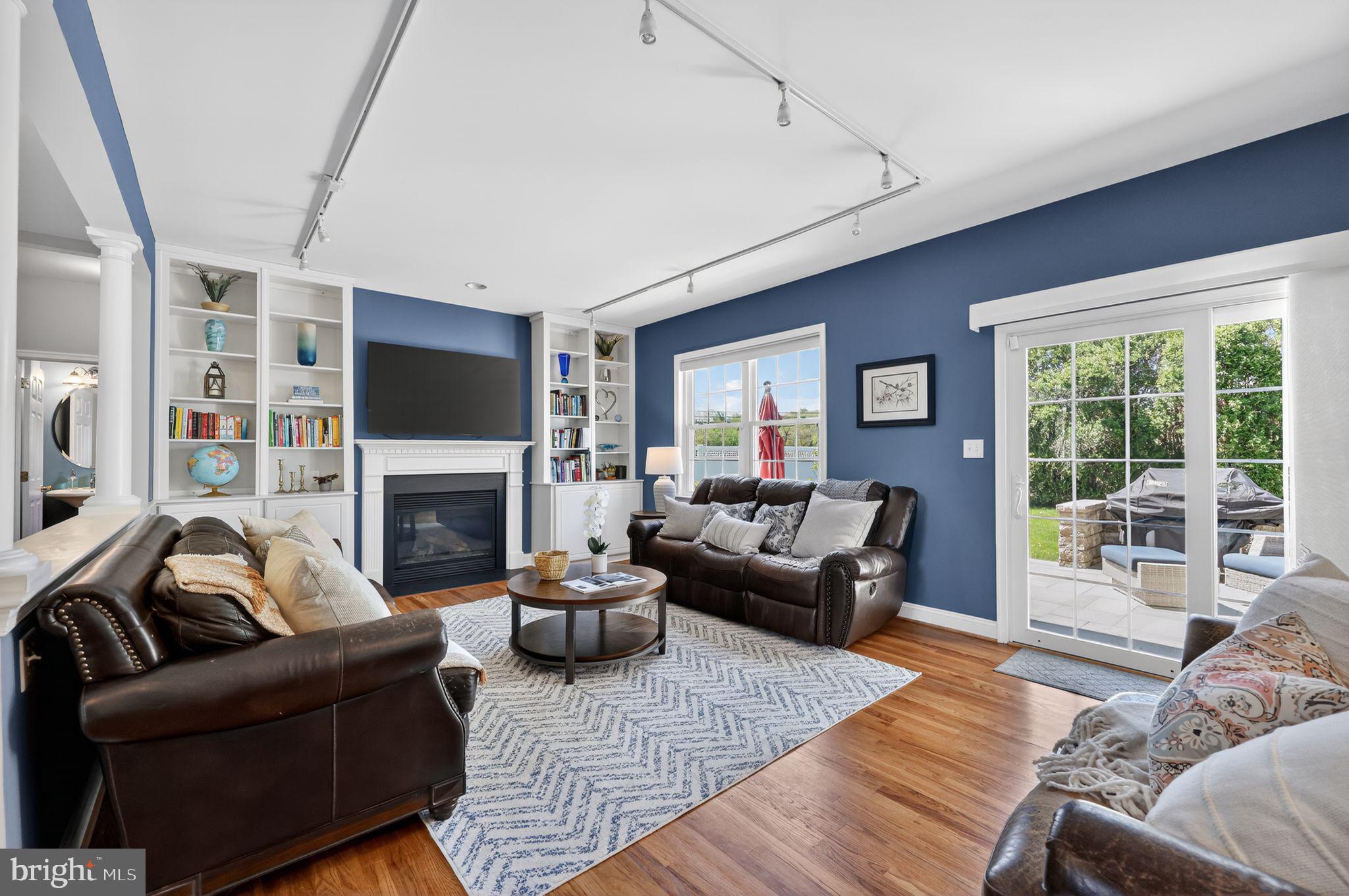 STRATHMORE - Residential