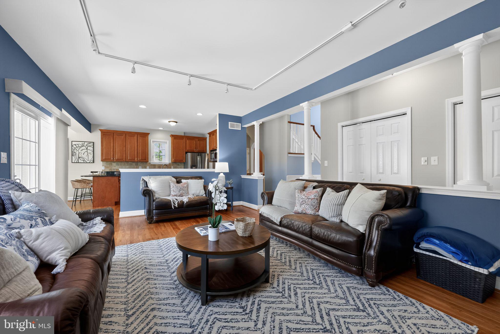 STRATHMORE - Residential