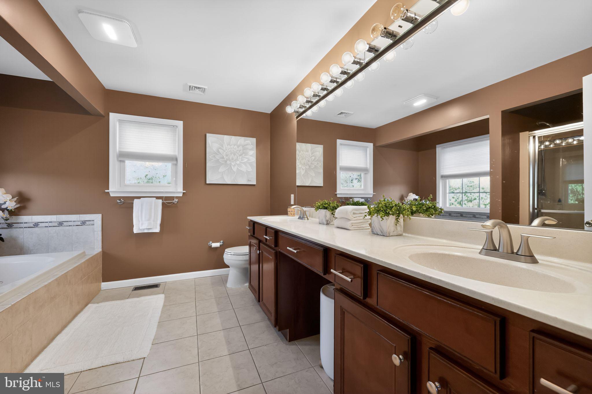 STRATHMORE - Residential