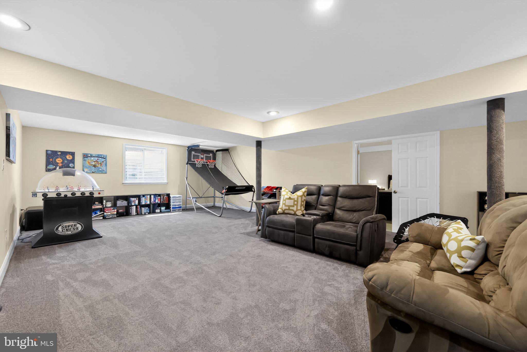 STRATHMORE - Residential