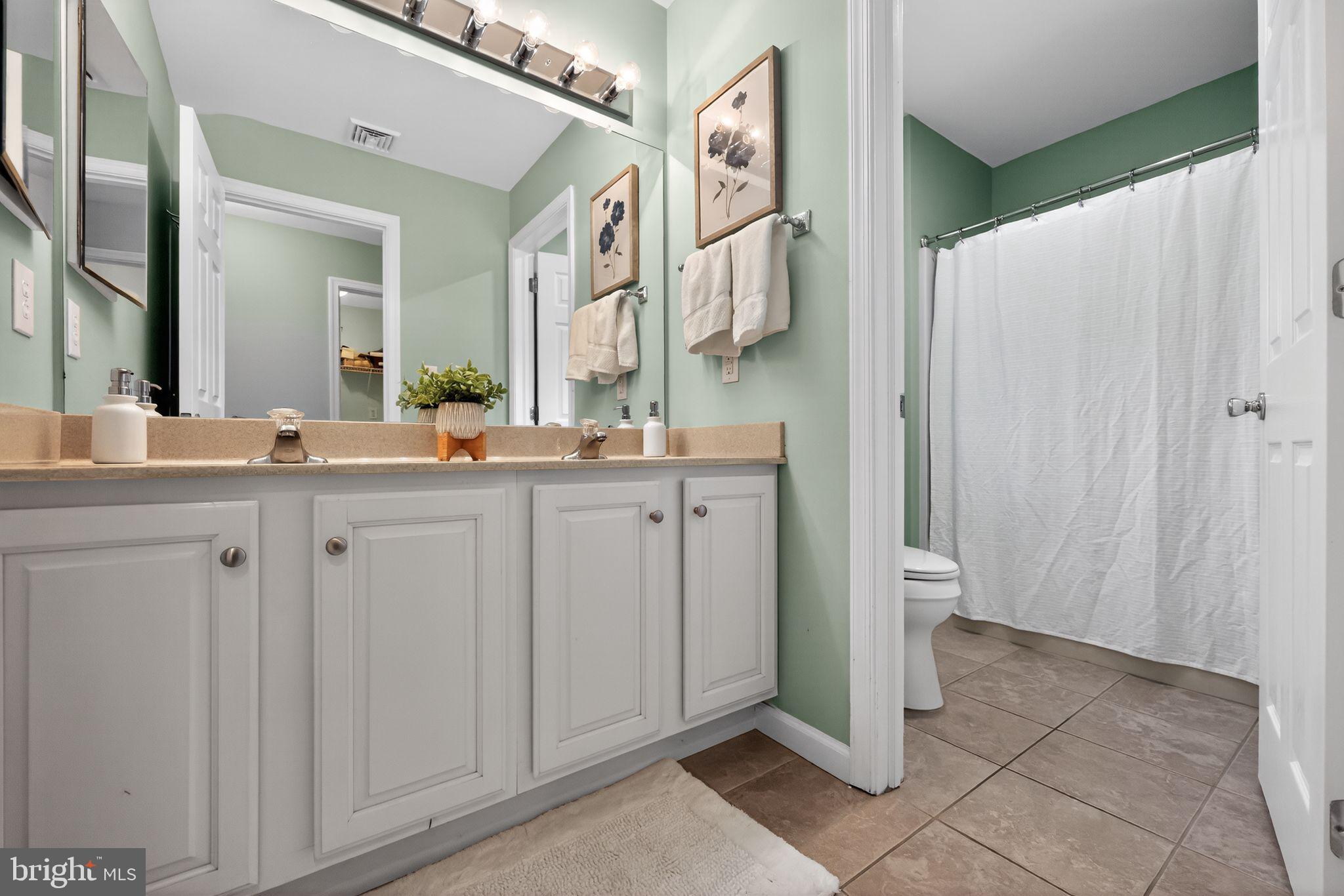 STRATHMORE - Residential