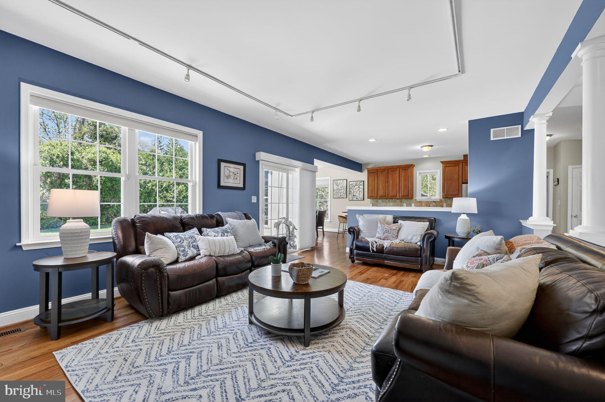 STRATHMORE - Residential