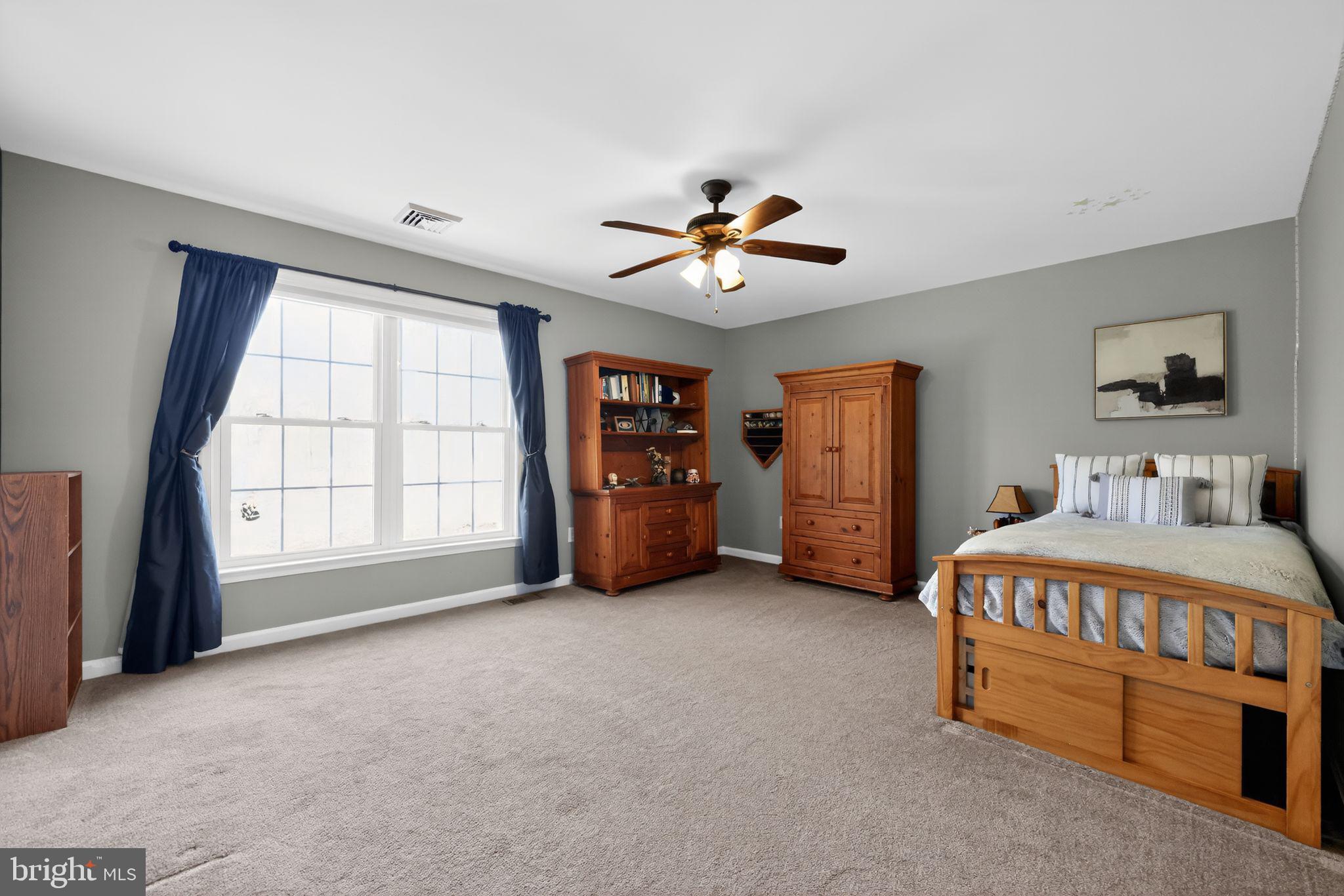 STRATHMORE - Residential