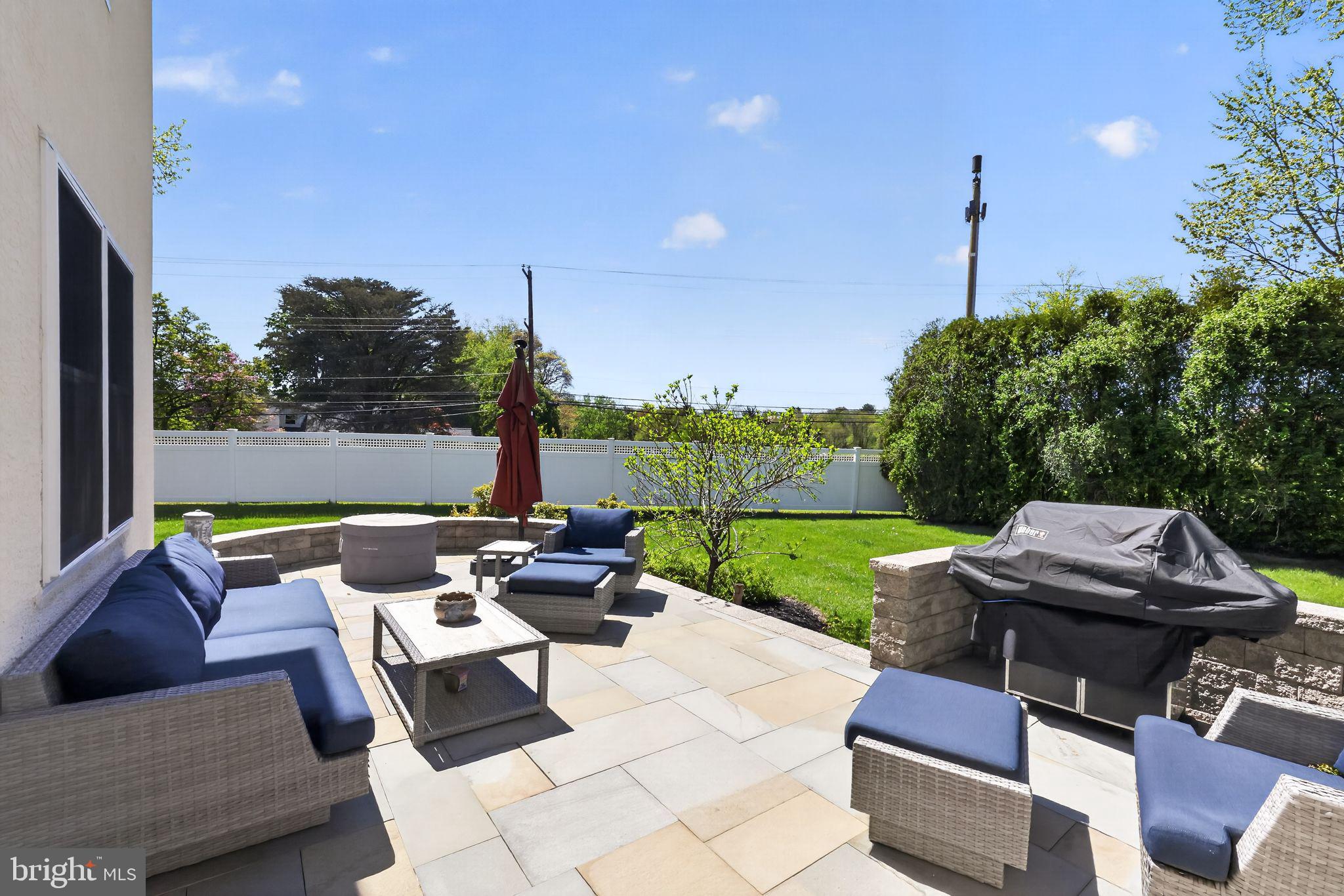 STRATHMORE - Residential