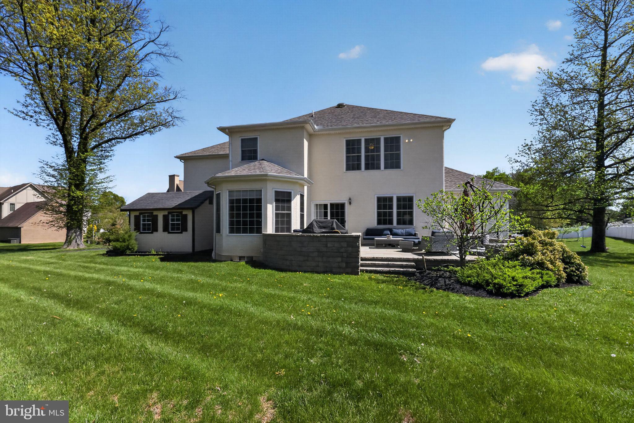 STRATHMORE - Residential