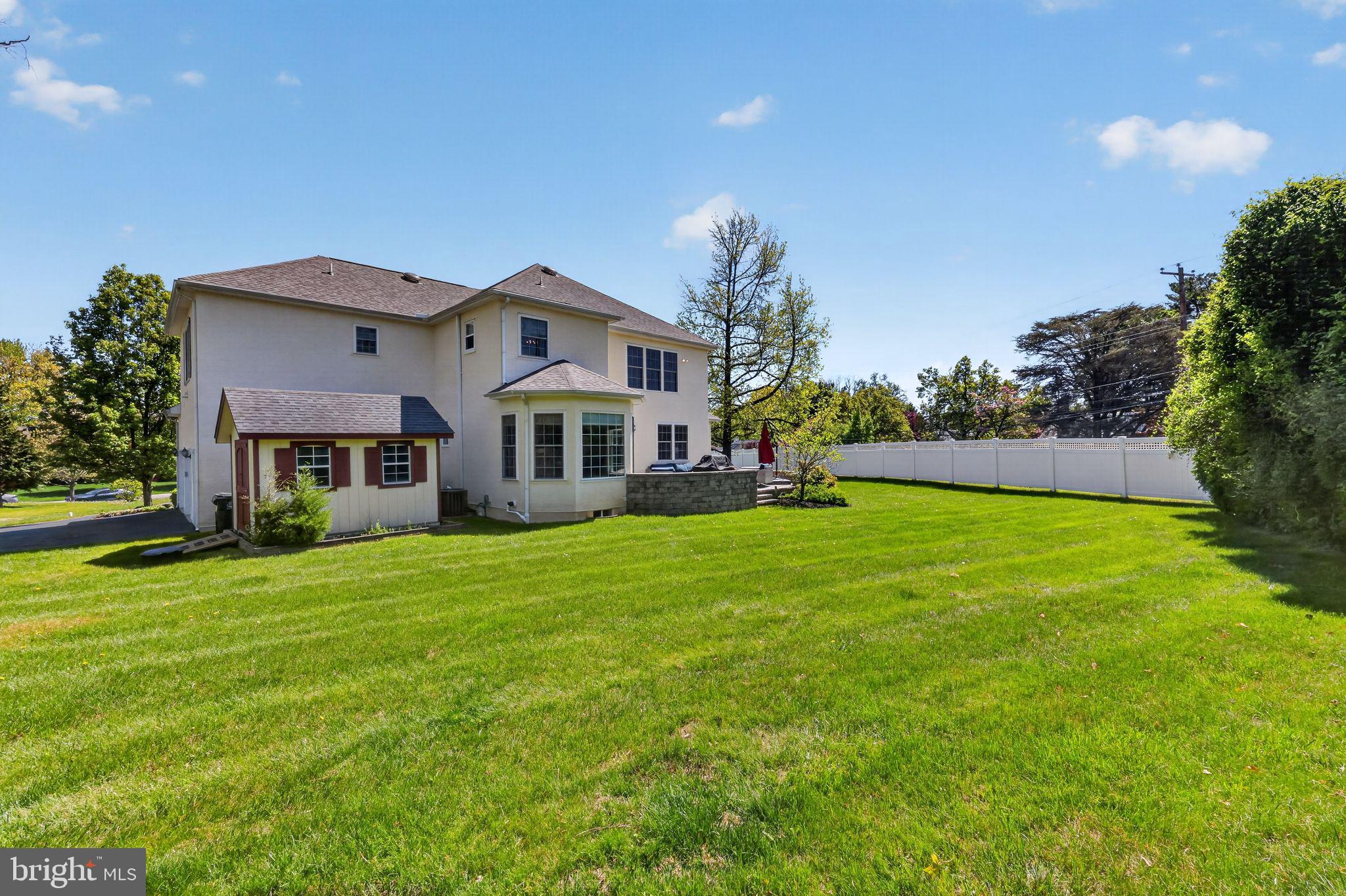 STRATHMORE - Residential